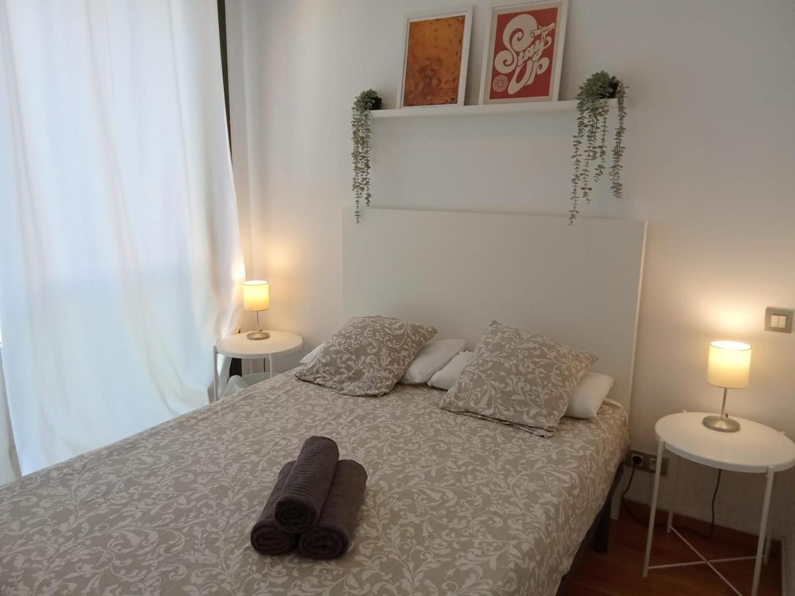 Private Rooms Near Las Ramblas Barcelona Exteriör bild